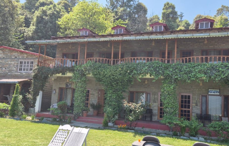 Chevron Mountain Villa Kausani
