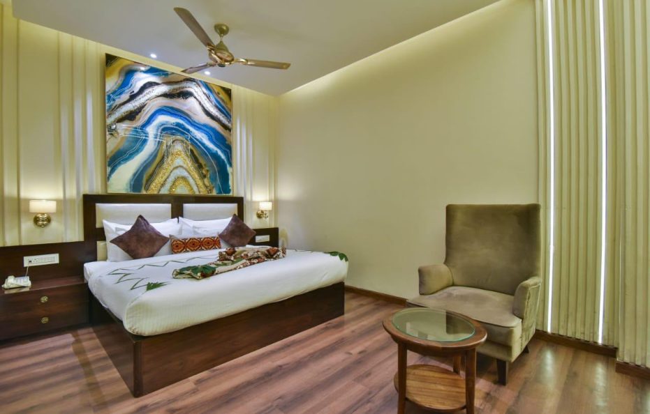 Hotel B R Grand  Amritsar