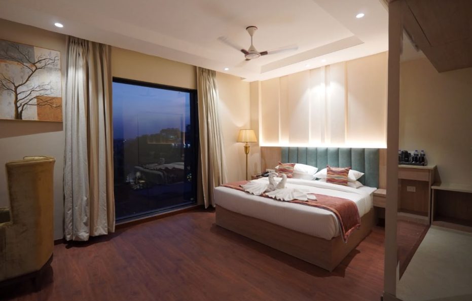 Hotel B R Grand  Amritsar