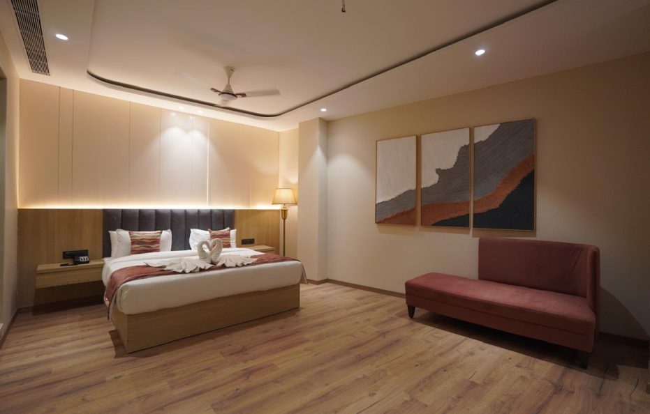 Hotel B R Grand  Amritsar