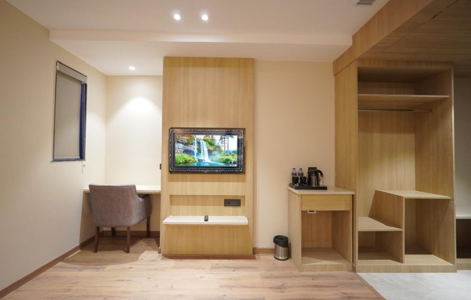 Hotel B R Grand  Amritsar
