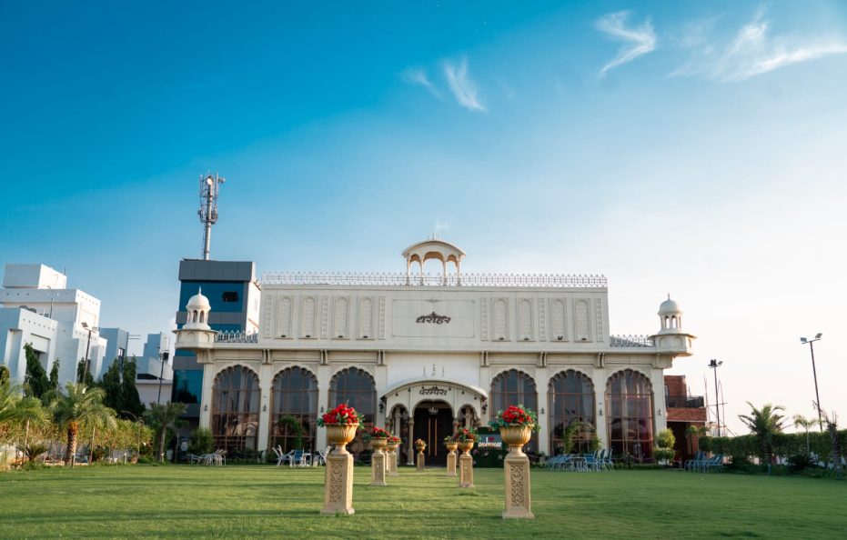 Hotel Dharohar Varanasi