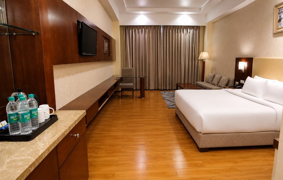 Golden Tulip Kukas, Jaipur