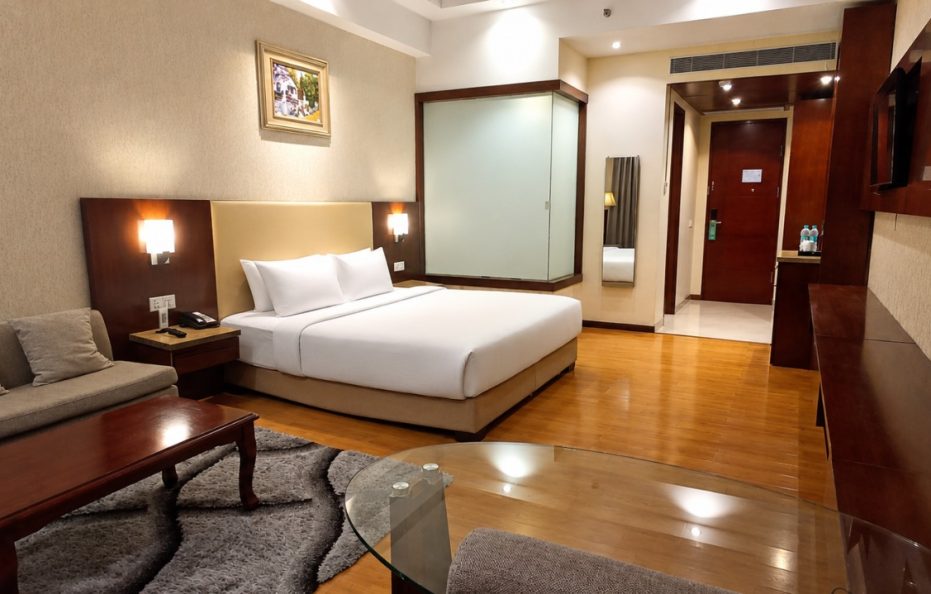 Golden Tulip Kukas, Jaipur