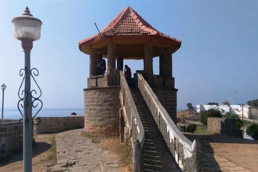 Ahmedabad Dwarka Somnath Sasan Gir Diu